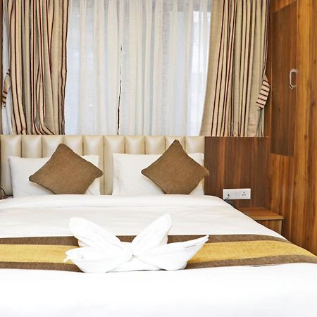 Hotel Airport Gurkha Катманду Екстер'єр фото