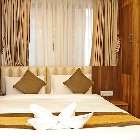 Hotel Airport Gurkha Катманду Екстер'єр фото