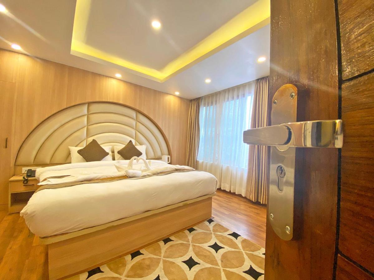 Hotel Airport Gurkha Катманду Екстер'єр фото