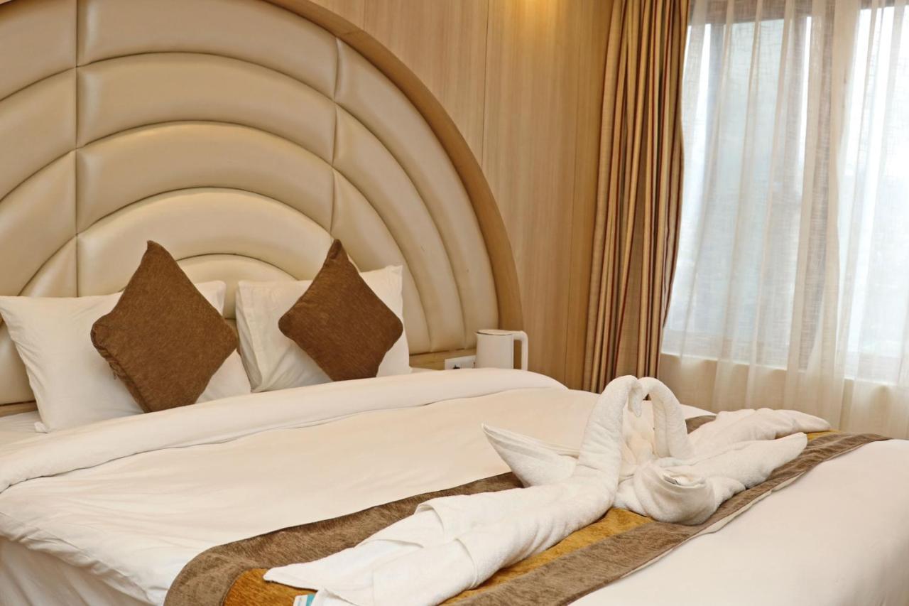Hotel Airport Gurkha Катманду Екстер'єр фото