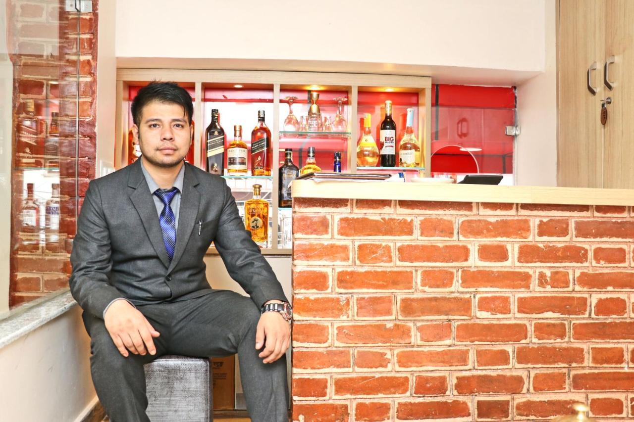 Hotel Airport Gurkha Катманду Екстер'єр фото