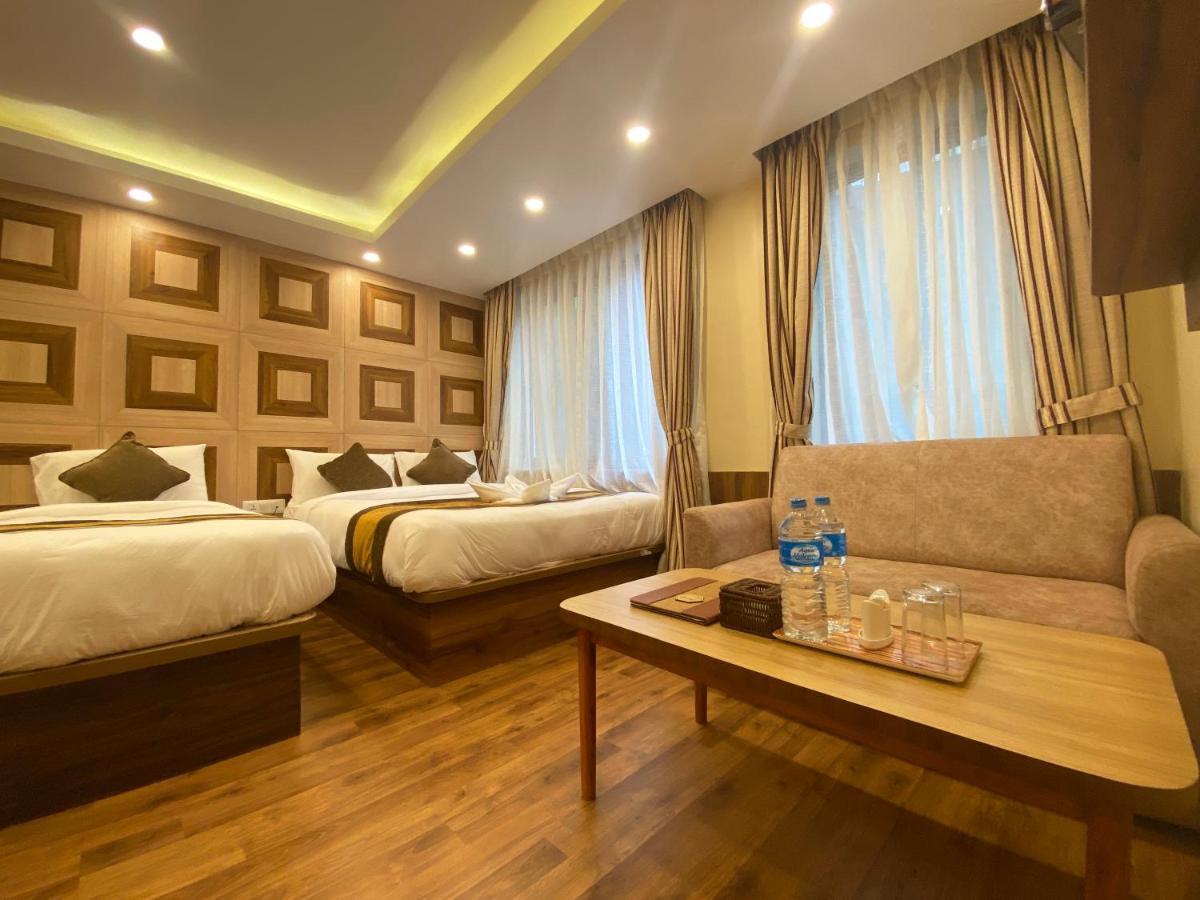 Hotel Airport Gurkha Катманду Екстер'єр фото