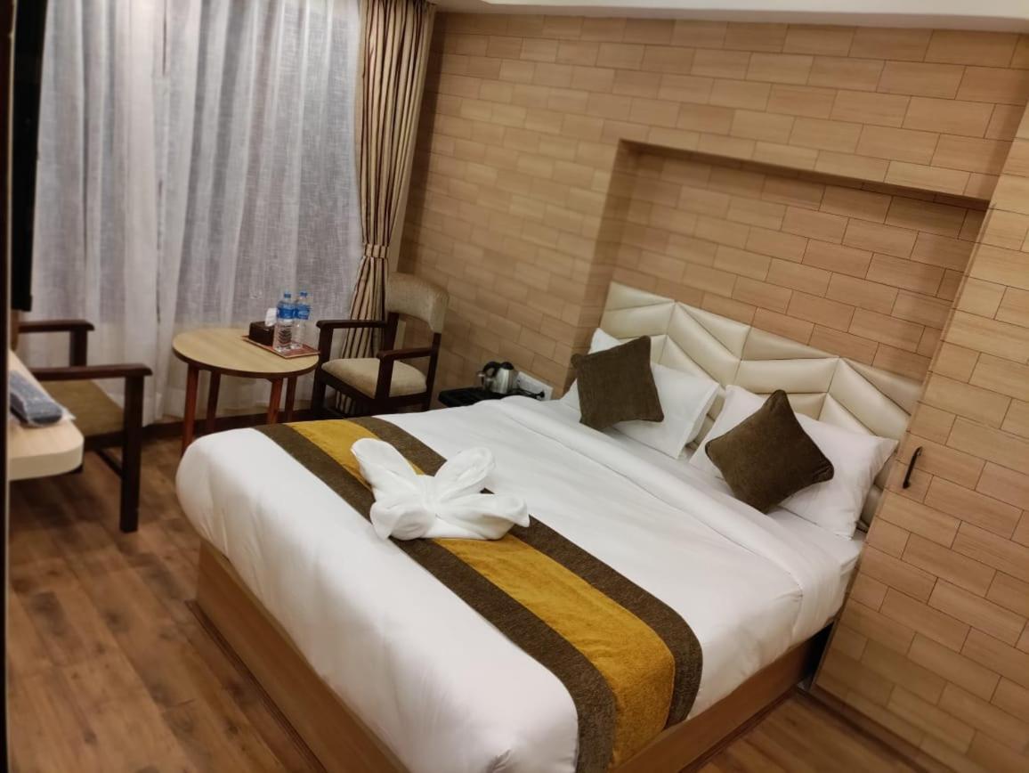 Hotel Airport Gurkha Катманду Екстер'єр фото